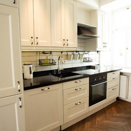 City Center - Golden Apartments - Dobr11A Варшава Экстерьер фото